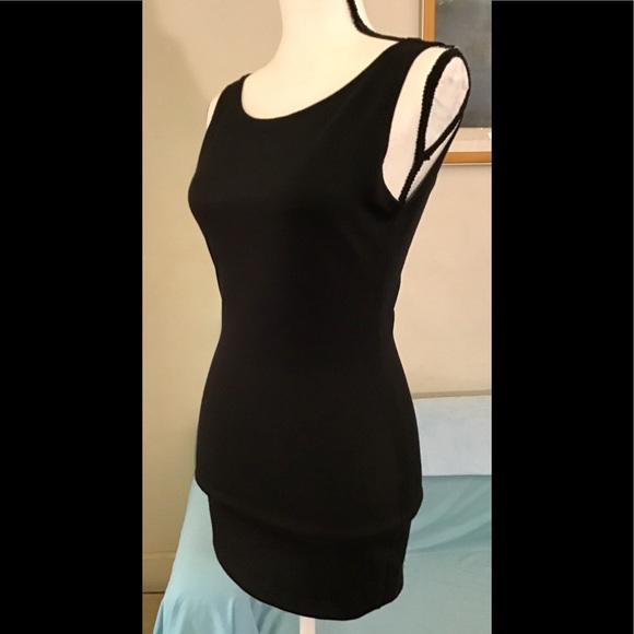 Be Envied fitted dress with chains on back XS - Picture 4 of 5